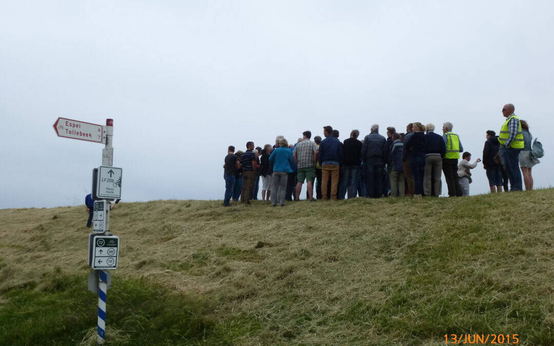 Grote belangstelling voor rondleiding bouwlocatie Windpark Noordoostpolder